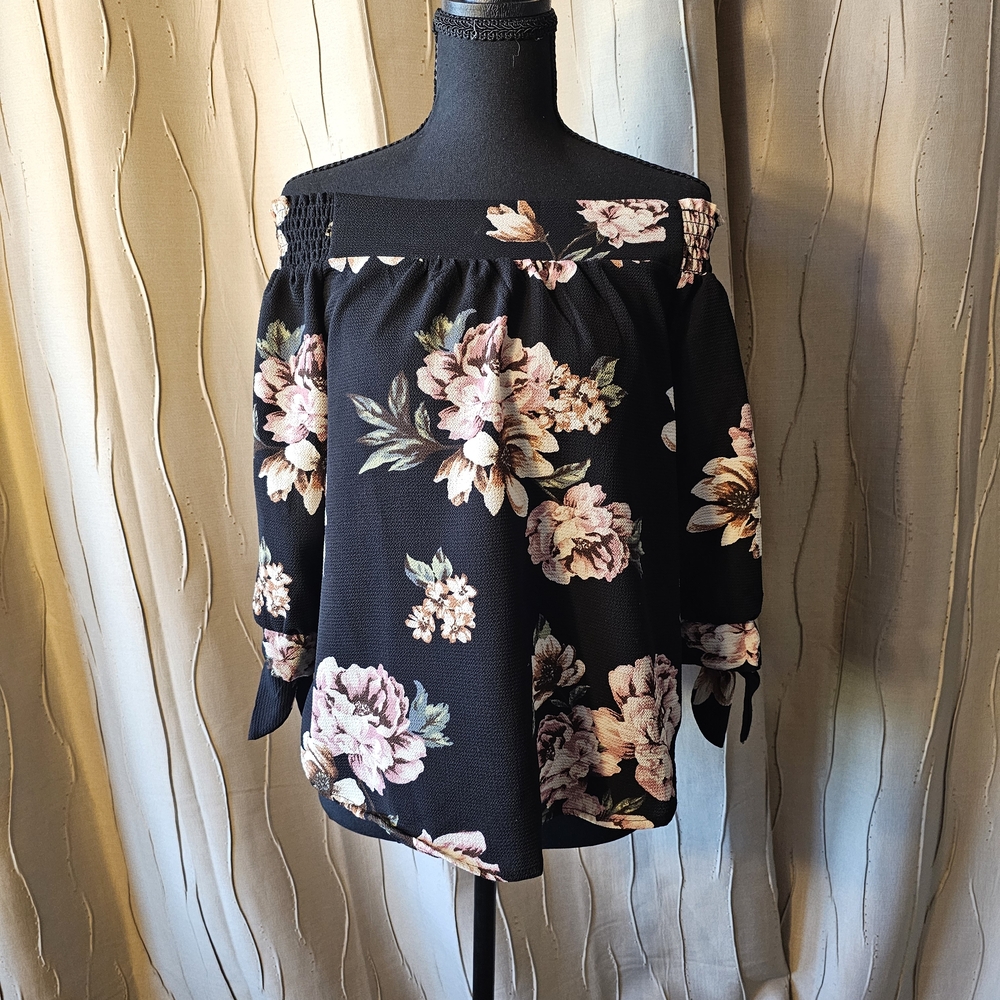 Iris Black Floral Off-Shoulder Blouse